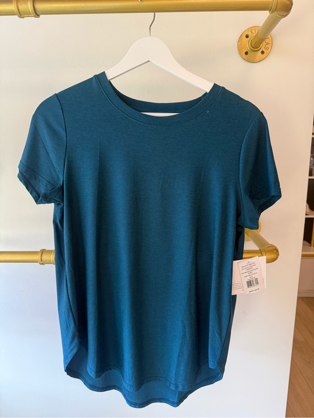 Beyond Yoga Featherweight On the Down Low Tee in Teal